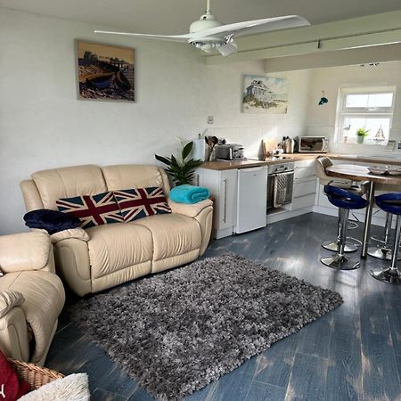 Cosy Beach Chalet Scratby Luaran gambar