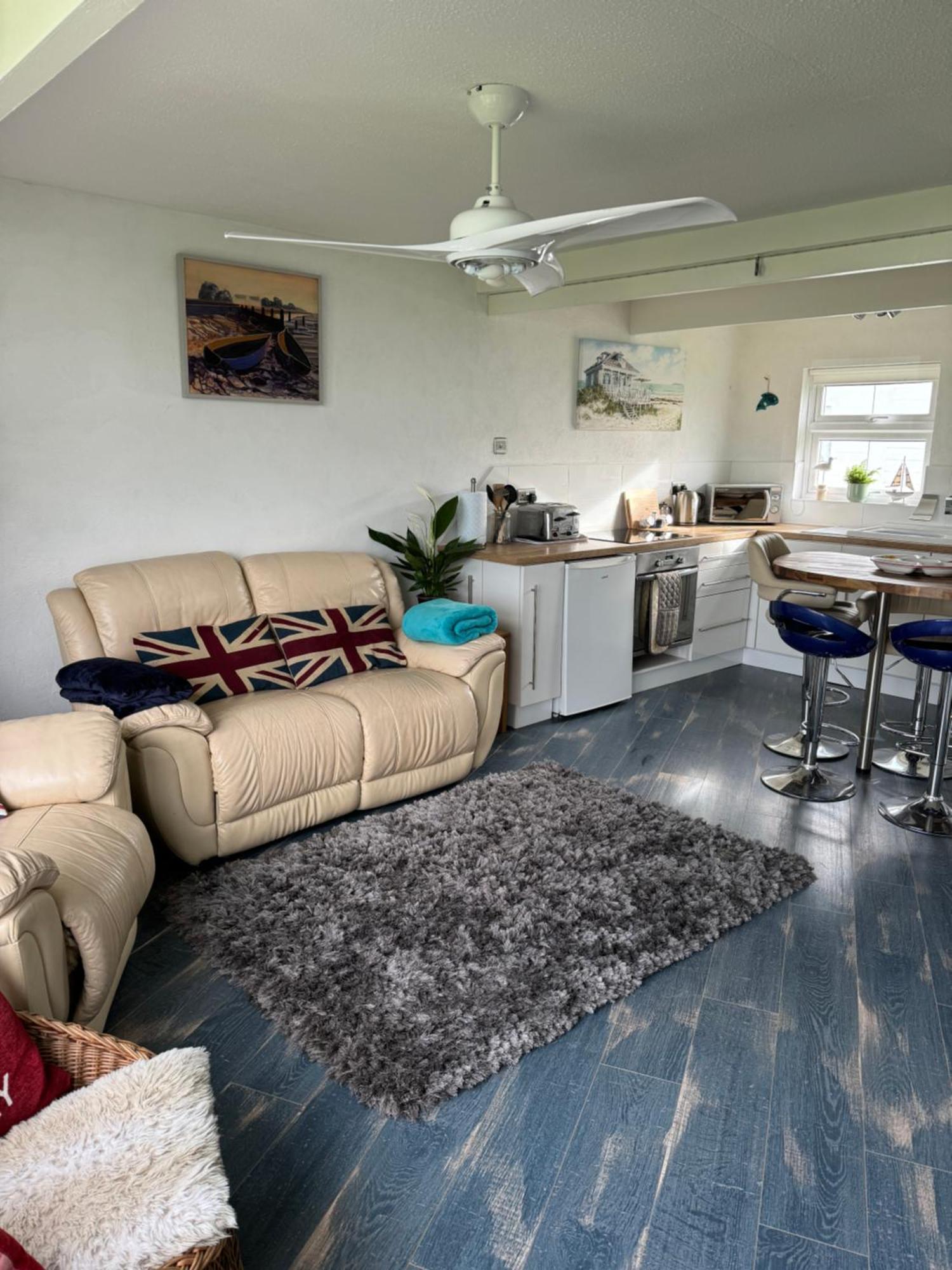 Cosy Beach Chalet Scratby Luaran gambar